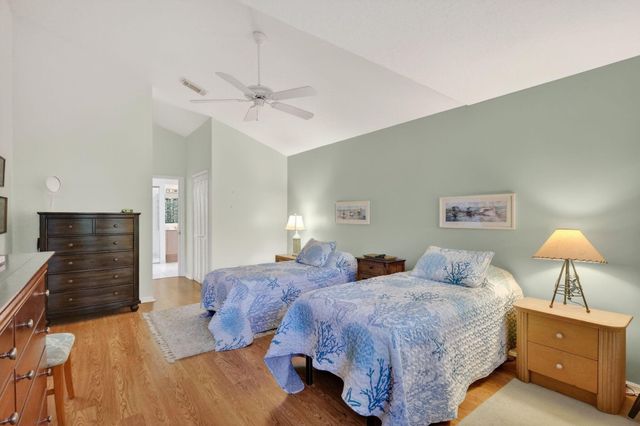 6342 SE Windsong Lane, Stuart, FL 34997