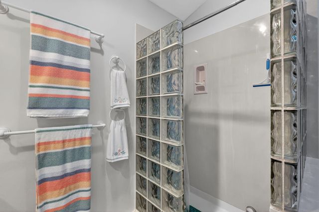 6342 SE Windsong Lane, Stuart, FL 34997