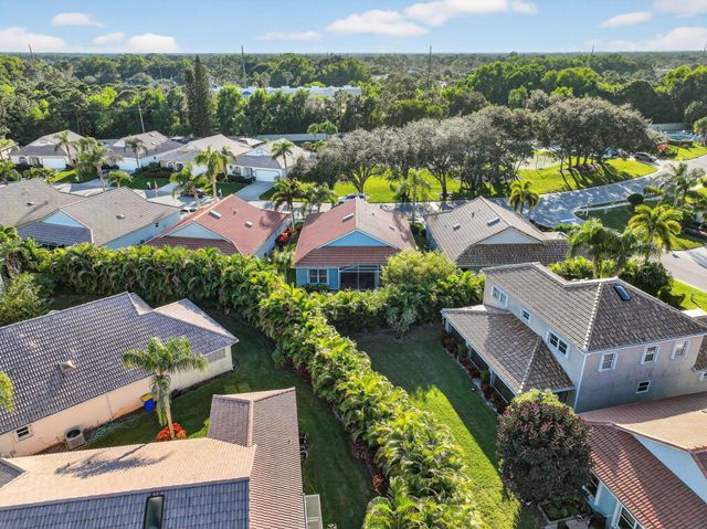 6342 SE Windsong Lane, Stuart, FL 34997