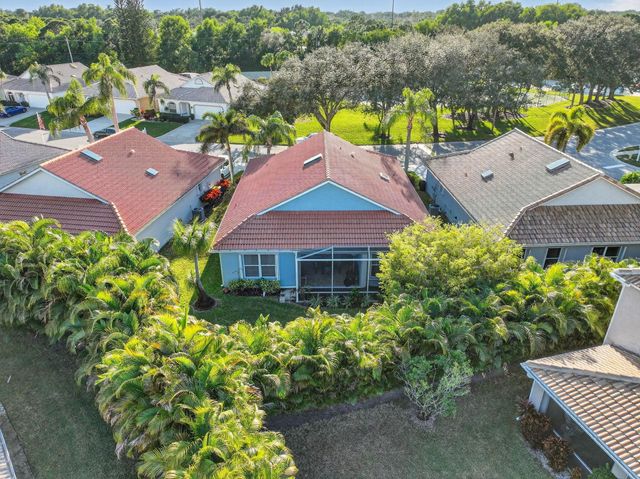 6342 SE Windsong Lane, Stuart, FL 34997