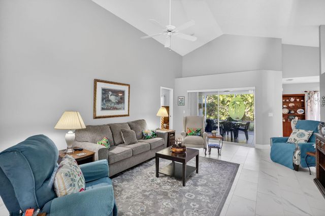 6342 SE Windsong Lane, Stuart, FL 34997