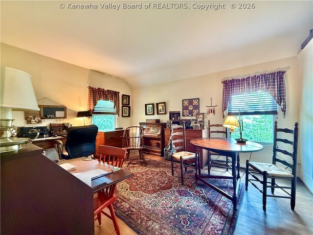 319 Mount View Drive, Charleston, WV 25314
