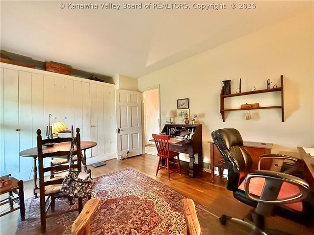 319 Mount View Drive, Charleston, WV 25314