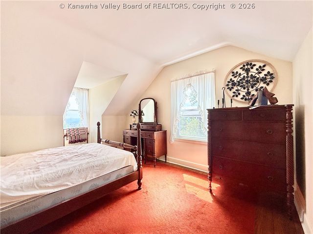 319 Mount View Drive, Charleston, WV 25314