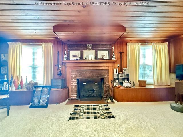 319 Mount View Drive, Charleston, WV 25314