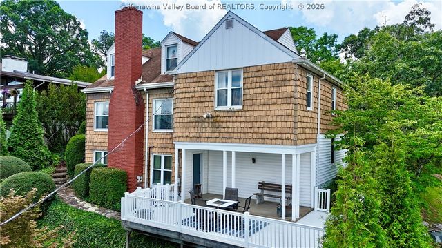 319 Mount View Drive, Charleston, WV 25314