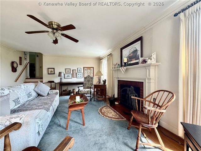 319 Mount View Drive, Charleston, WV 25314