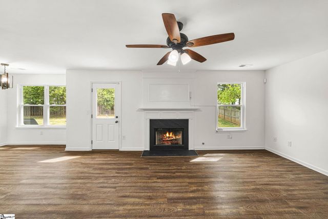 17 Summerfield Court, Simpsonville, SC 29680