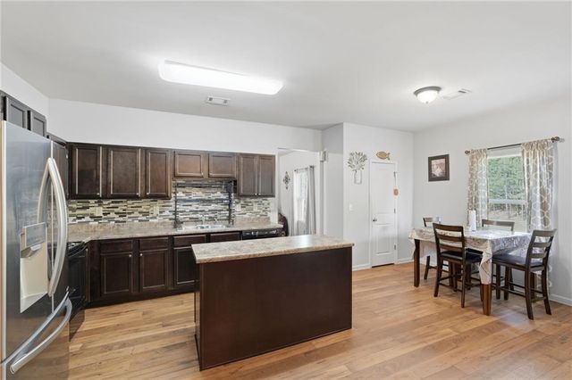 17 Bartlett Drive, Cartersville, GA 30120
