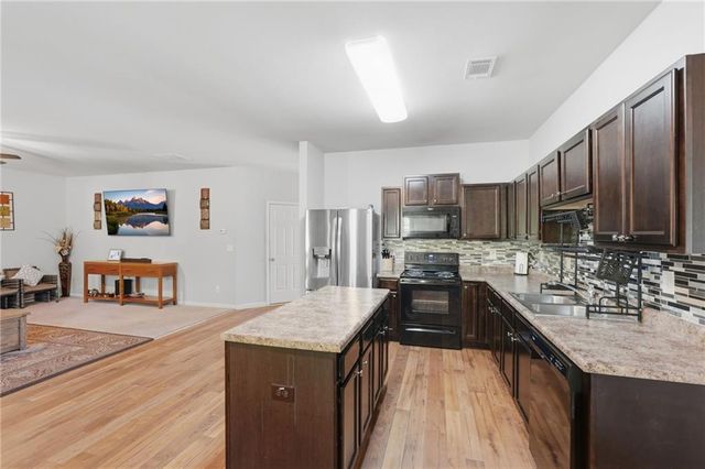 17 Bartlett Drive, Cartersville, GA 30120