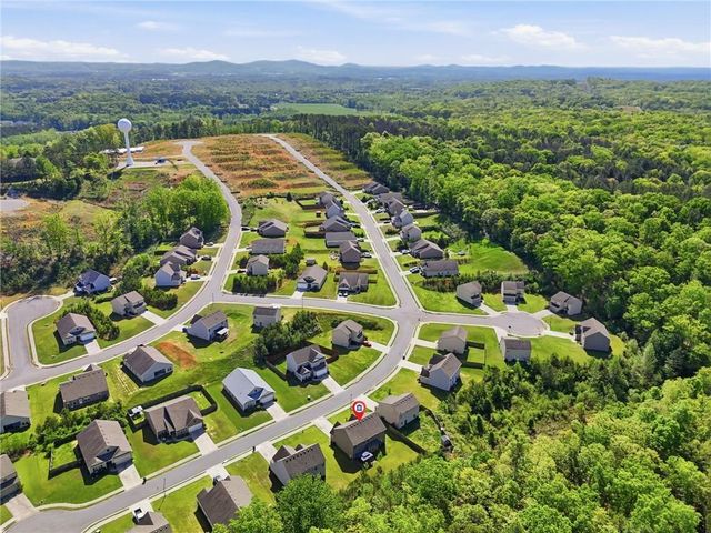 17 Bartlett Drive, Cartersville, GA 30120