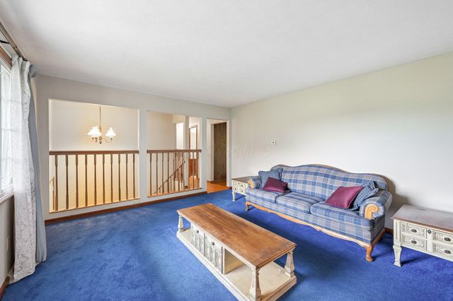 9462 Alkire Road, Grove City, OH 43123