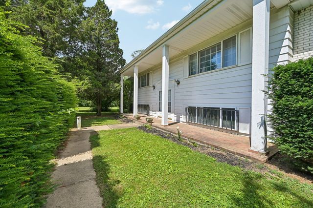 9462 Alkire Road, Grove City, OH 43123