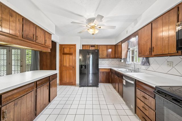 9462 Alkire Road, Grove City, OH 43123