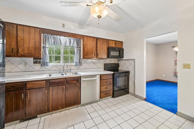 9462 Alkire Road, Grove City, OH 43123