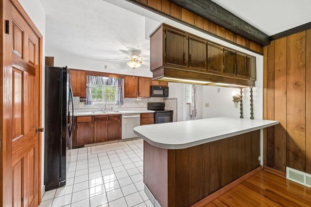 9462 Alkire Road, Grove City, OH 43123