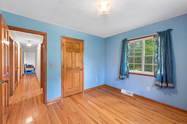 9462 Alkire Road, Grove City, OH 43123