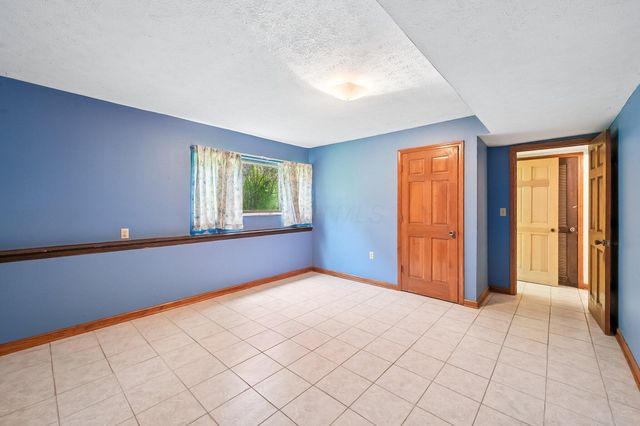 9462 Alkire Road, Grove City, OH 43123