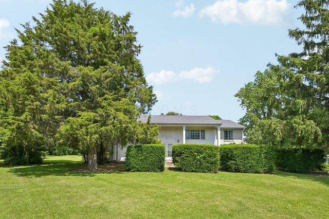 9462 Alkire Road, Grove City, OH 43123
