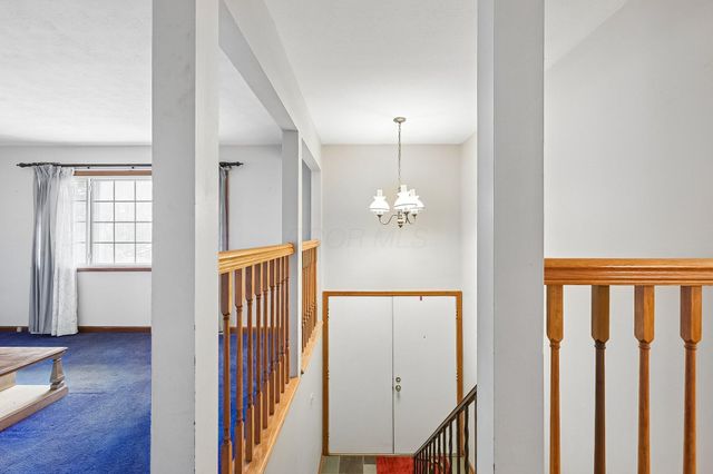9462 Alkire Road, Grove City, OH 43123
