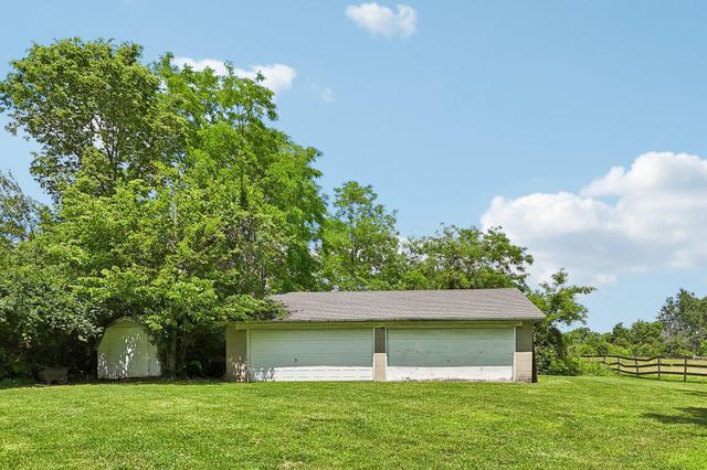 9462 Alkire Road, Grove City, OH 43123