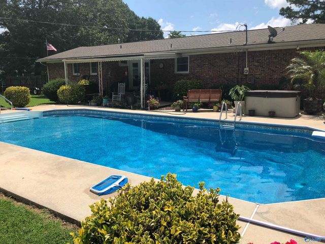 14233 Peek Drive, Athens, AL 35611