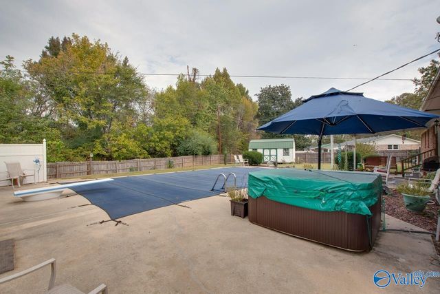 14233 Peek Drive, Athens, AL 35611