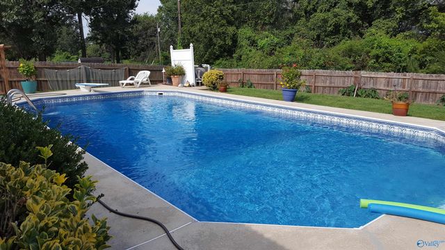 14233 Peek Drive, Athens, AL 35611