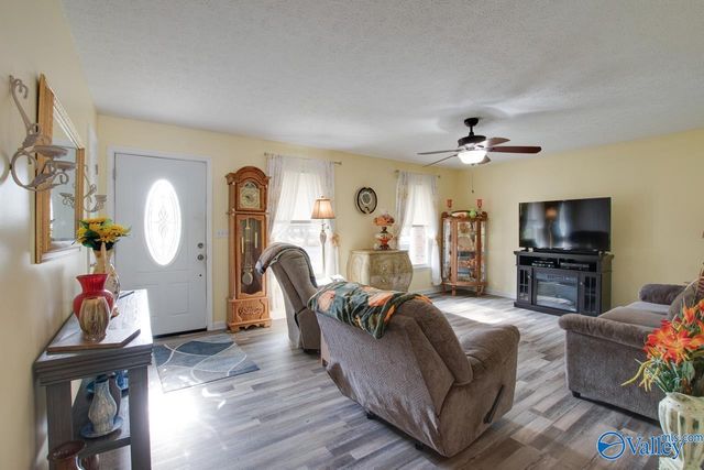 14233 Peek Drive, Athens, AL 35611