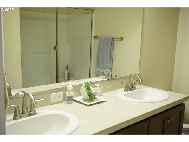 188 Ne 79TH Ave, Hillsboro, OR 97006