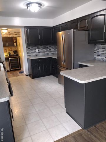 675 Montana Street, Marysville, MI 48040