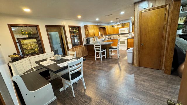 318 Baletka Boulevard, Livingston, TX 77351