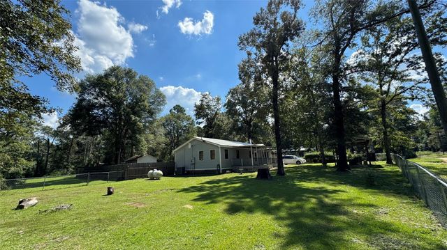 318 Baletka Boulevard, Livingston, TX 77351