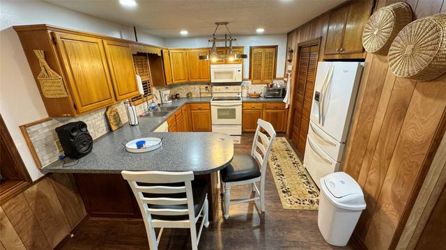 318 Baletka Boulevard, Livingston, TX 77351