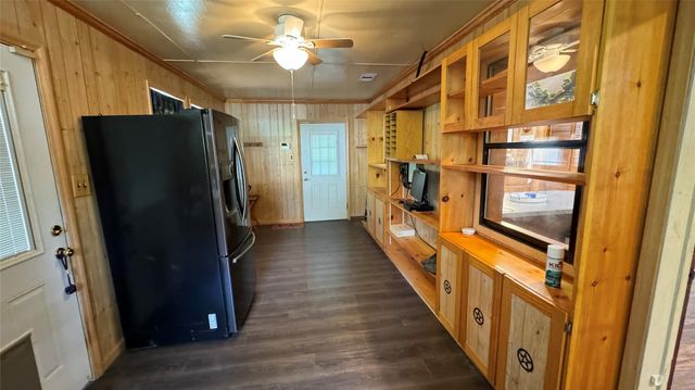 318 Baletka Boulevard, Livingston, TX 77351