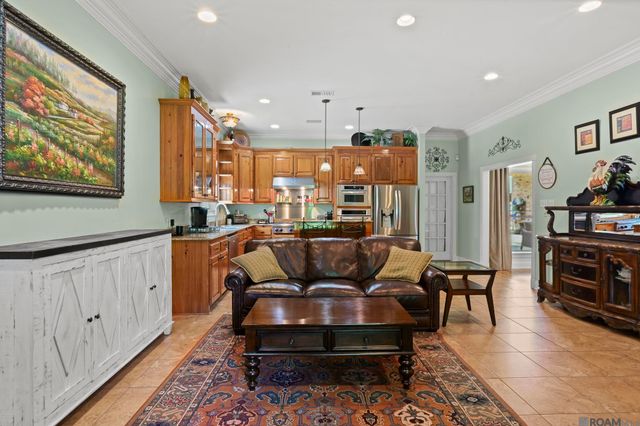 2817 Laurel Estates Ct, Baton Rouge, LA 70820