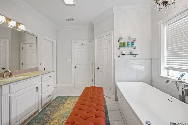 2817 Laurel Estates Ct, Baton Rouge, LA 70820