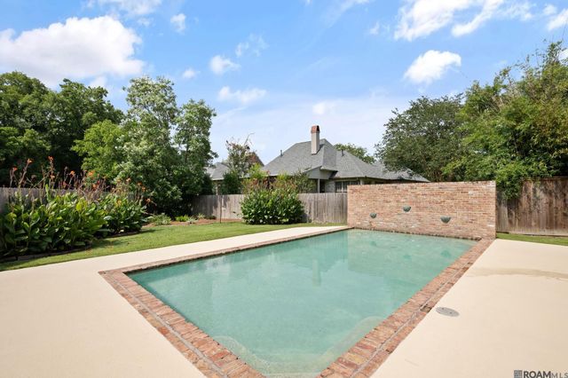 2817 Laurel Estates Ct, Baton Rouge, LA 70820