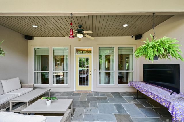 2817 Laurel Estates Ct, Baton Rouge, LA 70820