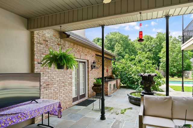 2817 Laurel Estates Ct, Baton Rouge, LA 70820
