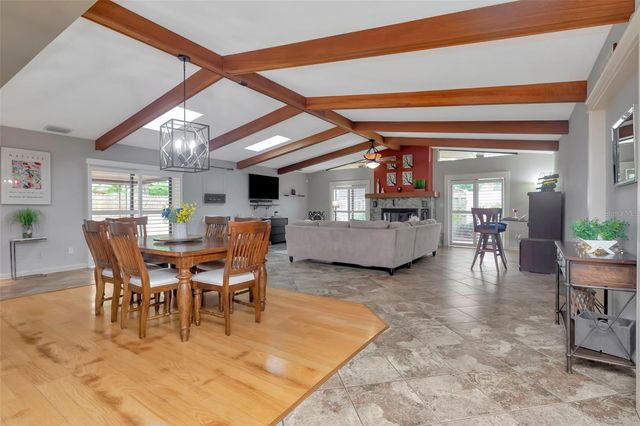 8233 FOREST CIRCLE, Seminole, FL 33776