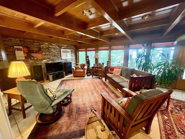 415 ARROWHEAD DRIVE, Green Bay, WI 54301