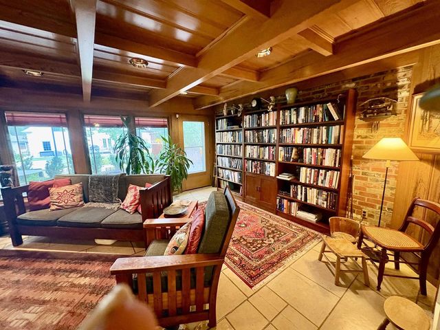 415 ARROWHEAD DRIVE, Green Bay, WI 54301