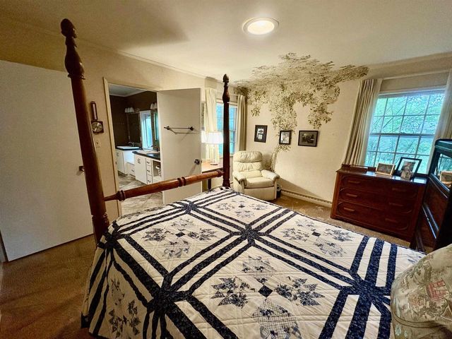 415 ARROWHEAD DRIVE, Green Bay, WI 54301
