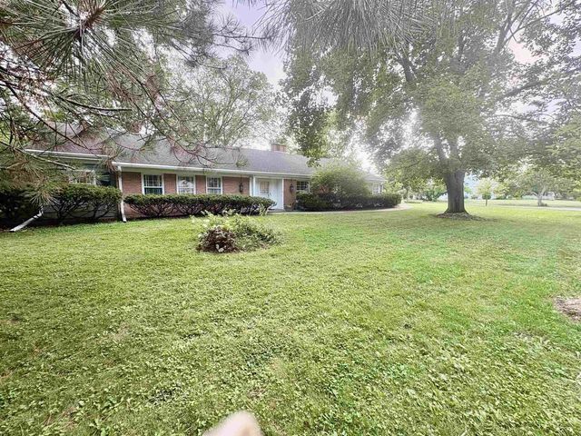 415 ARROWHEAD DRIVE, Green Bay, WI 54301
