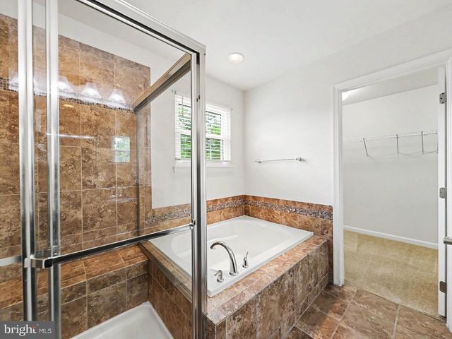 5 TAYLORS HILL WAY, Fredericksburg, VA 22405