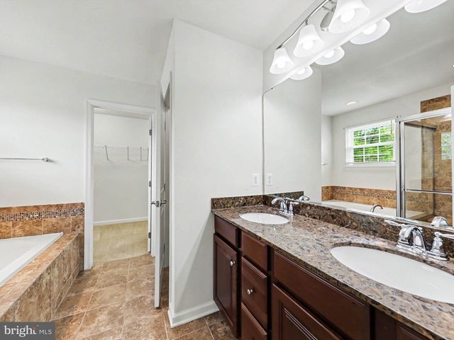 5 TAYLORS HILL WAY, Fredericksburg, VA 22405