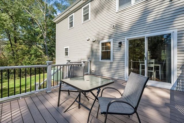 44 California, Tewksbury, MA 01876