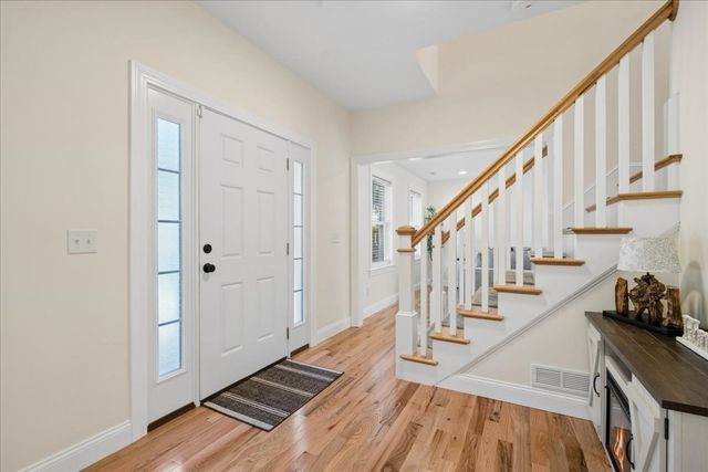 44 California, Tewksbury, MA 01876