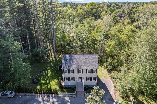 44 California, Tewksbury, MA 01876